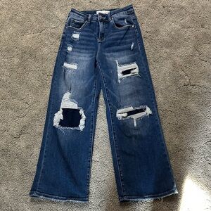 Trendy Distressed Boyfriend Jeans in Deep Blue